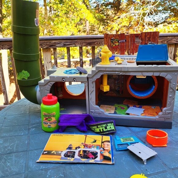 Teenage Mutant Ninja Turtle Sewer Home  (1989 Mirage Studios) VINTAGE USED - Picture 13 of 16